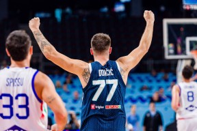 亚博体育-包含东契奇在皇家马德里比赛中逆转，惊险取胜引发热议！的词条