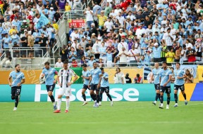 亚博体育-包含今夜巴塞罗那备战国王杯，扳平良机细节曝光，赛场秩序良好，身体对抗强度拉满的词条