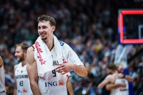 亚博体育-包含凯恩新星出色防守表现惊艳，澳大利亚队未来可期！的词条