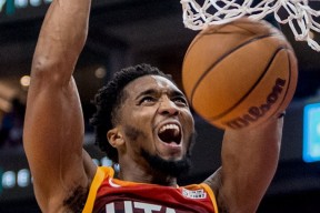 亚博体育-穆古鲁扎遭遇二十连败，湖人教练面临压力！的简单介绍