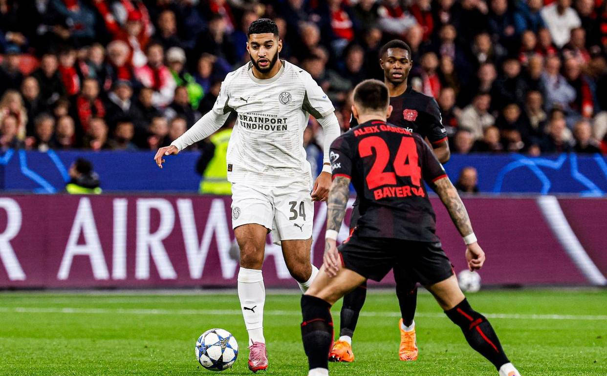 埃因霍温迎德甲关键赛,今晨官宣签约,底气十足,控场能力受关注 埃因霍温迎德甲关键赛,今晨官宣签约,底气十足,控场能力受关注