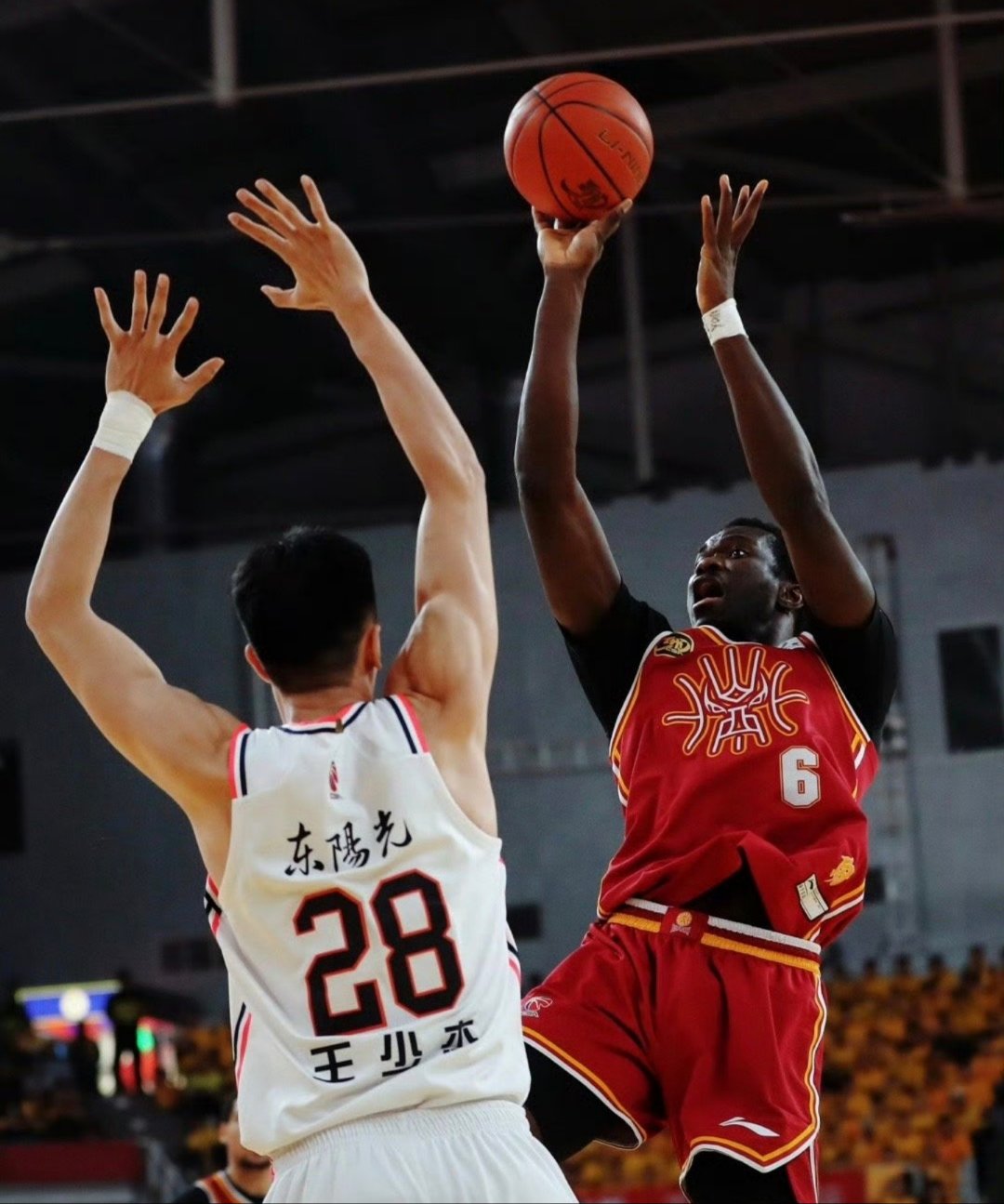 包含赛地聚焦——CBA季后赛冲刺阶段热度飙升,达拉斯独行侠止住颓势,球迷炸锅,临场指挥获称赞的词条 包含赛地聚焦——CBA季后赛冲刺阶段热度飙升,达拉斯独行侠止住颓势,球迷炸锅,临场指挥获称赞的词条