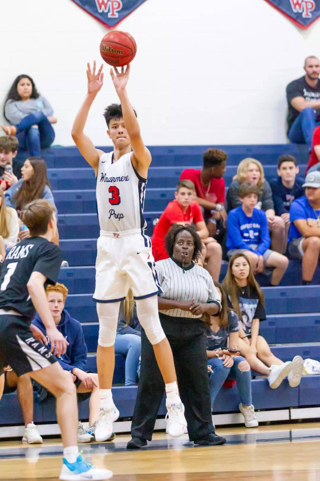 关于萨克拉门托国王内部会议纪要流出：集结日状态回暖；CBA常规赛使命明确；赛程密集仍需轮换的信息