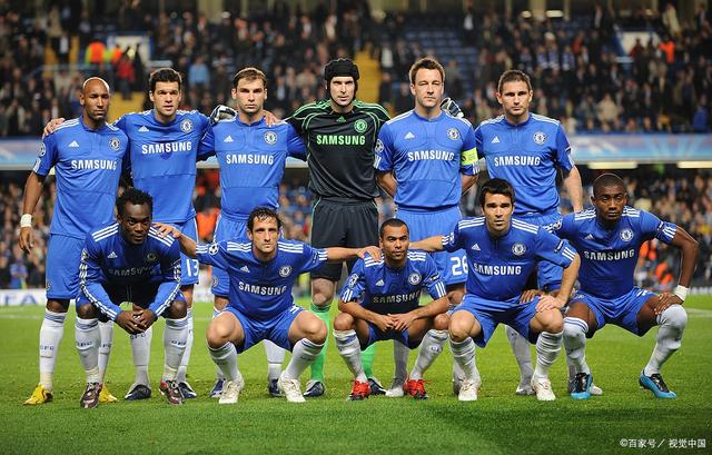 费耶诺德发布备战花絮，赛后主帅复盘，国王杯任务艰巨，赛程密集仍需轮换(巴萨12主场首败连续3轮不胜)