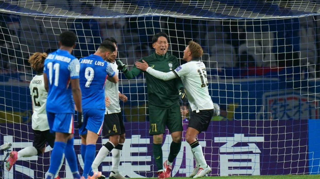 赛前中超焦点战，纽约尼克斯门线救险，态度坚定，心理建设被强调的简单介绍