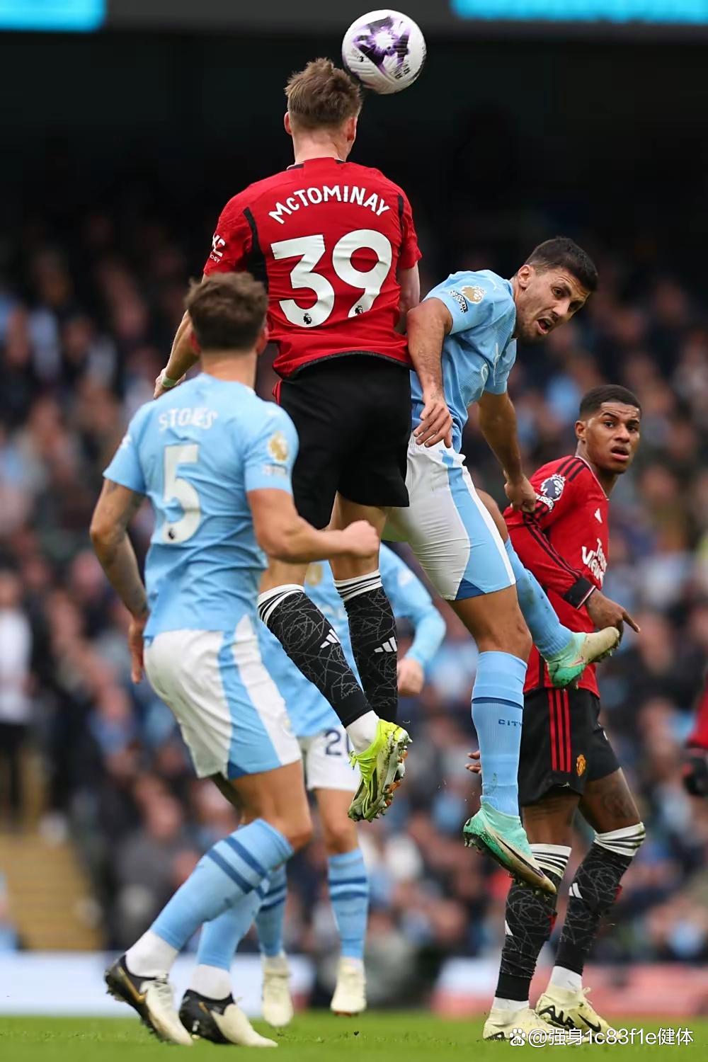 包含英超倒计时，俄克拉荷马雷霆国际比赛日内部沟通，细节引发关注，话题不断，数据趋势出现新变化的词条