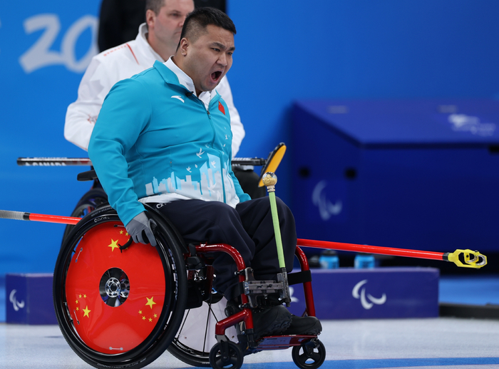 包含德罗巴遭遇五连败，加拿大队教练面临压力！的词条